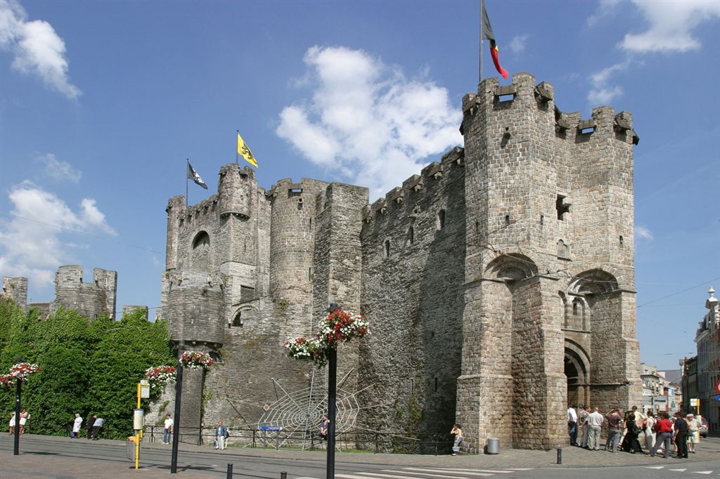 139 HET GRAVENSTEEN
Belangrijkste monument in Vlaanderen
