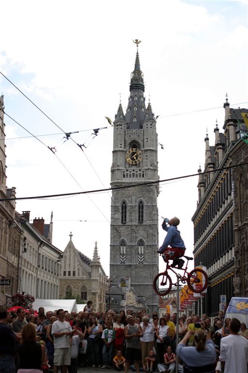 124 HET BELFORT
Straattheater Gentse Feesten
