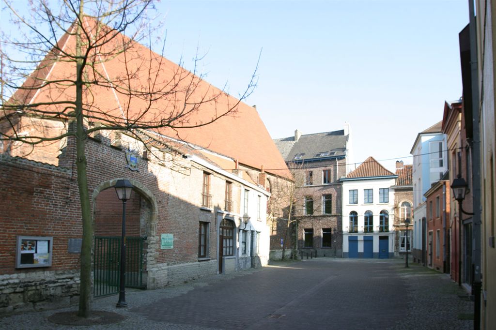 148 HET PATERSHOL

