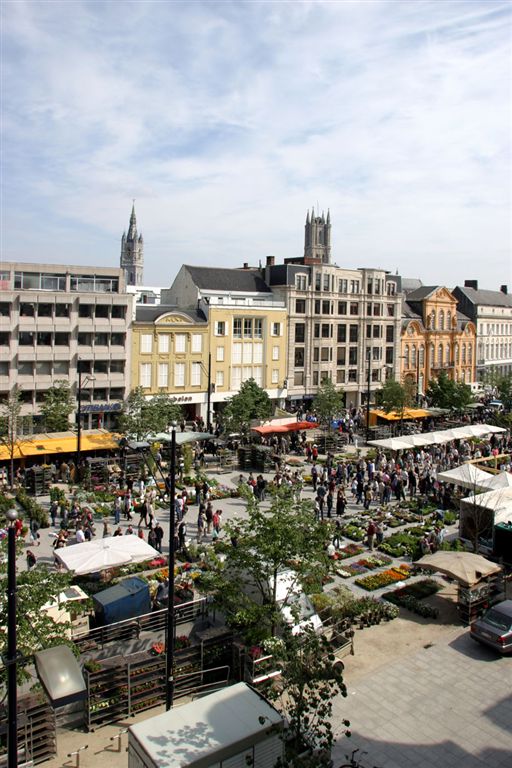 083 DE KOUTER
Bloemenmarkt op zondag

